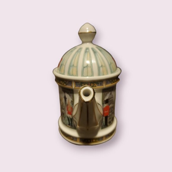 James Sadler Teapot England London Horseguards Porcelain - Picture 3 of 8